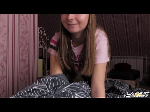 ❤️ Blondie thith thellë BFF-në e saj dhe merr spermë në gojën e saj ❌ Video porno në sq.tvmarket.top ❌
